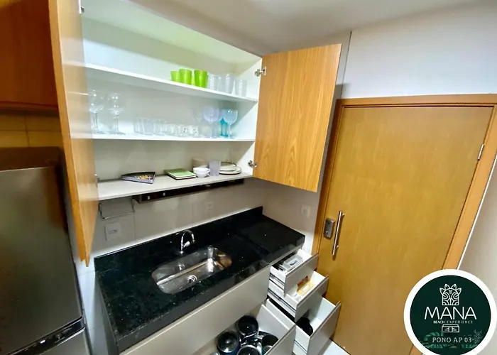 Mana Beach Flat Muro Alto
